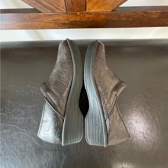 SafeTstep  comfort mules size 8 - Picture 15 of 16